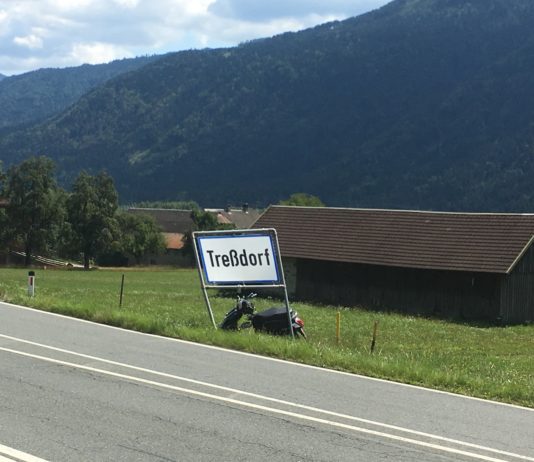 Schwerer Mopedunfall auf der B 111