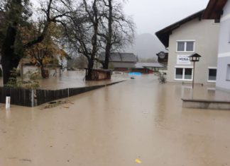 Rattendorf teilweise überflutet
