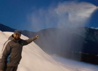 Pünktlich zur Skisaison: Schneemacher sorgt für weiße Piste in Feistritz