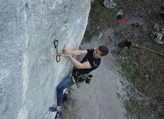 Ausnahmekletterer Nico bezwingt erneut eine 9a Route