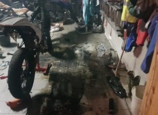 Tuch fing Feuer: Rasenmäher stand in Flammen