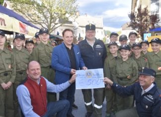 “Löwe traf Gailtaler Speck” beim großen Dämmerschoppen