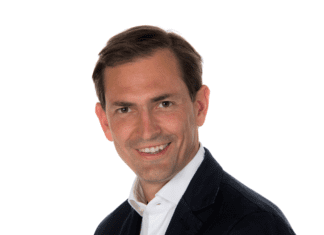 Ein Scheck für die Pflege zuhause