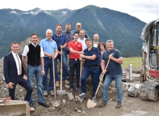 Spatenstich in Kirchbach