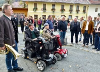 Alle singen mit beim Tröpolacher Kirchtag 2019