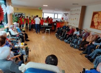 Adventauftritte der 3a im AVS Pflegeheim und in der Gailtal-Klinik