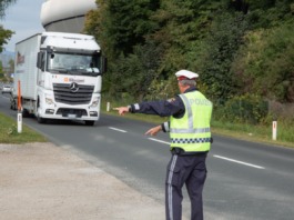 Schwerpunktkontrollen auf der A2 bei Arnoldstein: 141 Anzeigen wegen Verstößen gegen Lenk- und Ruhezeiten