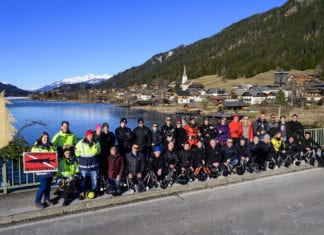 40 UnterwasserfotografInnen aus sechs Ländern auf Fotopirsch am Weissensee