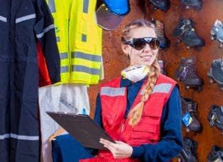 Arbeitskleidung für niedrige Temperaturen – So schützen Sie sich vor der Kälte