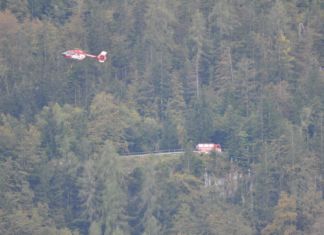 Schwerer Verkehrsunfall auf der Egger Alm Straße