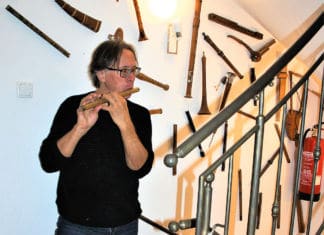 In seinen vier Wänden gibt die Musik den Ton an
