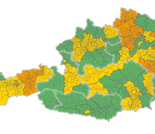 Corona Ampel im Bezirk Hermagor auf „orange“ gestellt © SCREENSHOT / CORONA-AMPEL.GV.AT