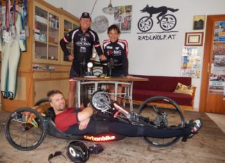 Radlwolf und Michael Kurz unterstützen Pararadsportler Helmut Jost