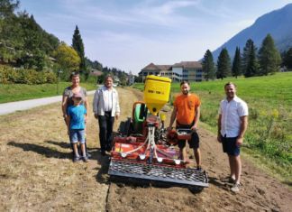 Blumenwiese am Promenadenweg Bad Bleiberg angelegt