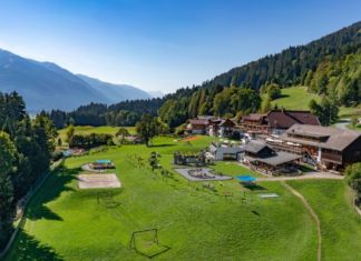 Der 1. Platz des HolidayCheck Special Award 2022 der Kärntner Hotels geht an: Das Kinderhotel Ramsi!
