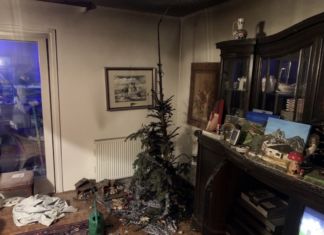 Christbaum durch „Sternspritzer“ in Brand