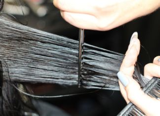 Friseurbesuch: Negativer Corona-Test und FFP2-Maske verpflichtend