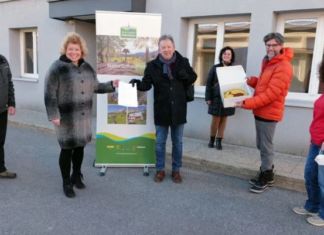 Naturpark Dobratsch-Team bedankt sich bei Arnoldsteiner Bürgermeister