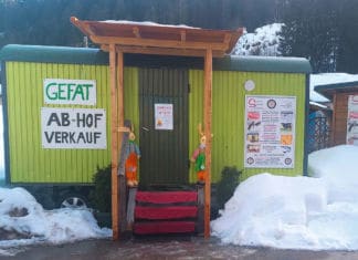 Der Osterhase kauft in Gefat`s Hofladen