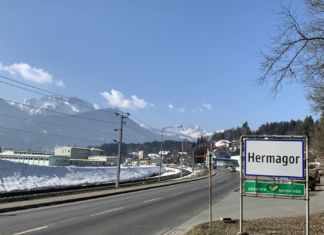 Pendlerin braucht drei negative Tests pro Woche um „Grenze“ zu passieren