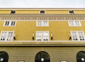 Die Salzburger Festspiele in Begleitung genießen