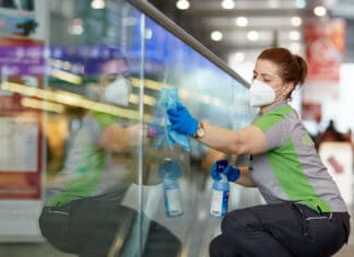 ÖBB reinigen in Kärnten und Osttirol eine Fläche von rund 32 Fußballfeldern