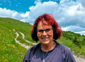 Verwoben im Dreieck von Poesie, Natur und Kultur