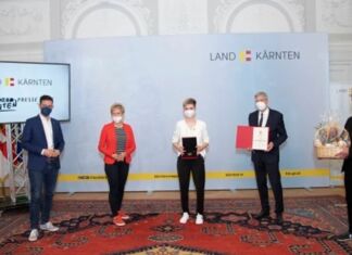 Goldene Sportleistungsmedaille für Anna Gasser & Sophie Sorschag