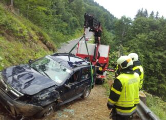Verkehrsunfall auf der B109 Wurzenpass Straße