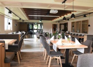 Die legendäre Martini Bar glänzt nun als eleganter Speisesaal