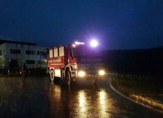 Mischanlage brannte: Feuerwehren rückten aus