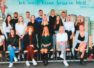 Die „weiße Fahne“ weht über der HLW Hermagor…