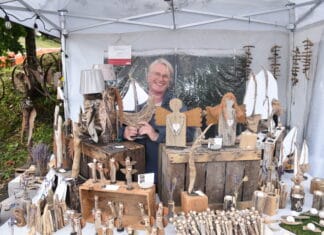 KUNSTHANDWERKSMARKT am WEISSENSEE