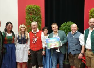 Blumenberg Mussen als Kärntens schönster Platz beim Finale von “9 Plätze – 9 Schätze”