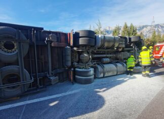 LKW-Unfallserie bei Arnoldstein