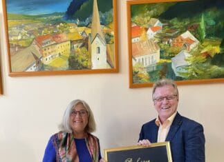 Prof. Gretl Komposch – Eine Sängerin mit Herz für die Ewigkeit