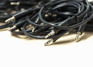 Lautsprecherkabel anschließen: So macht man das