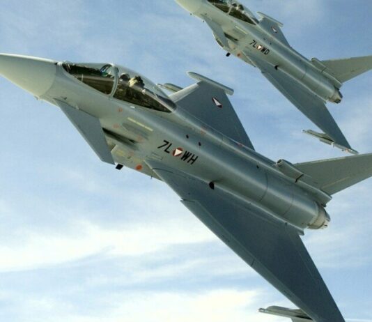 Beeindruckend: Eurofighter düsten übers Gailtal