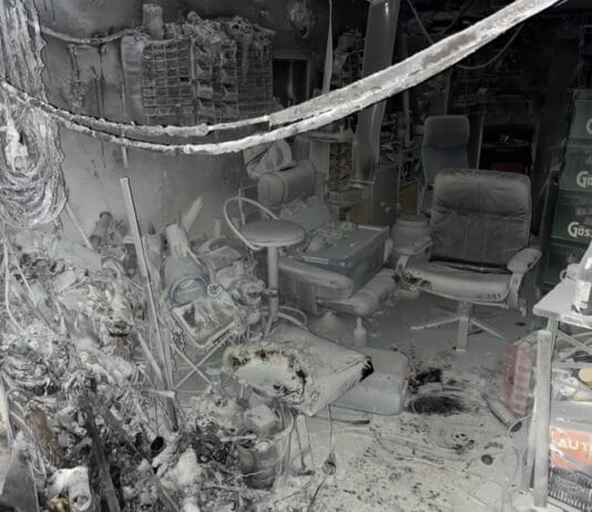 Vermutlich wegen Gasofen – Garagengebäude brannte