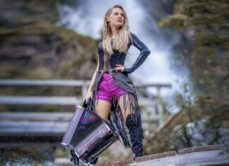 Nach Ministerinnen-Rücktritt: Petutschnig Hons und Melissa Naschenweng als Kandidaten