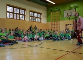 1.346 Klimameilen: Kinder der Volksschule Nötsch fleißigste Sammler in Österreich