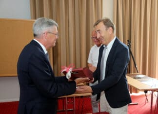 Großes Goldenes Ehrenzeichen für Primarius Manfred Freimüller