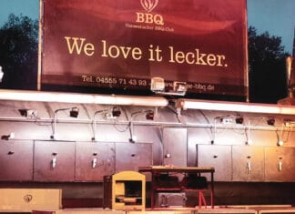 Europas größter Rotisserie BBQ Smoker