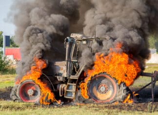Tunnel auf Plöckenpass Straße wegen Traktorbrand gesperrt