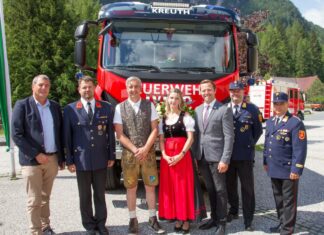 Einweihung Feuerwehr Einsatzfahrzeug
