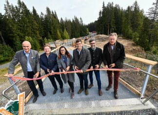 Eröffnung des barrierefreien Skywalks Rote Wand und Verleihung des Stadtwappens an die Villacher Alpenstraße