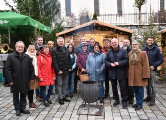 Stimmungsvolle Eröffnung: Adventshopping in Hermagor