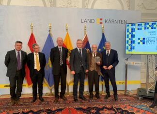 Verleihung des „EUREGIO Senza Confini“ Nachhaltigkeitspreises an den Verein zur Revitalisierung der Klosterruine