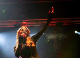 Melissa Naschenweng bedankt sich bei ihren Fans