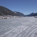 Eismeister mit Hund am Weißensee ins Eis eingebrochen – Warnung vor Betreten der Eisfläche